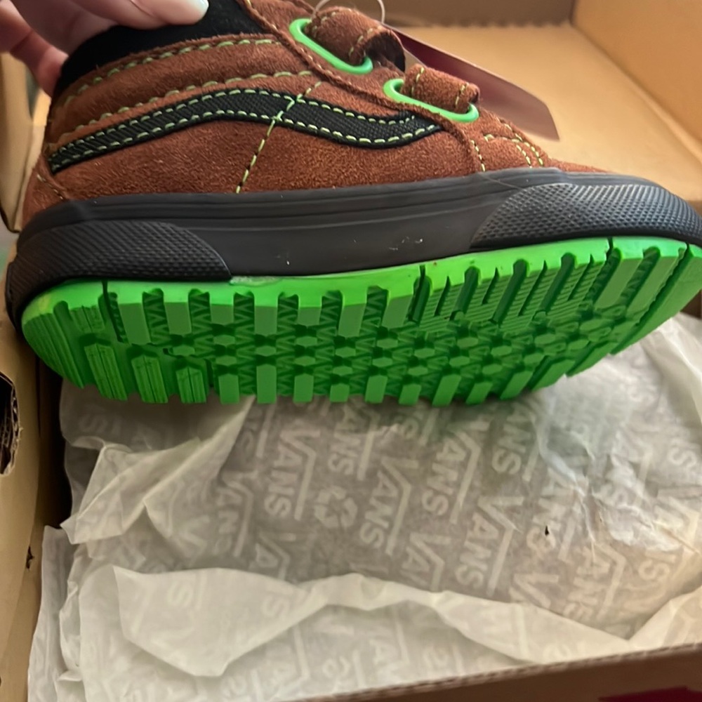 Toddler vans winter sneakers size 5.5